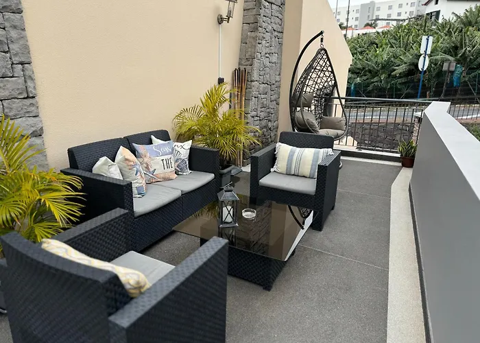 Alforra Residence 1-T2-Centro-Praias-Levadas